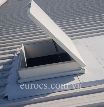 Cửa lên mái - Cửa thăm mái Eurodor